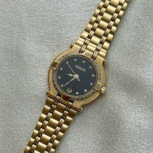 AUTHENTIC RARE GUCCI GOLD WATCH - DIAMOND HOUR MARKERS & DIAMOND CUT BEZEL